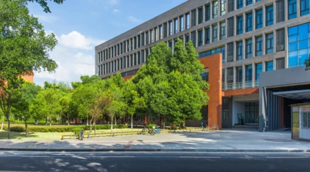 Je zult maar een campus in je stad hebben